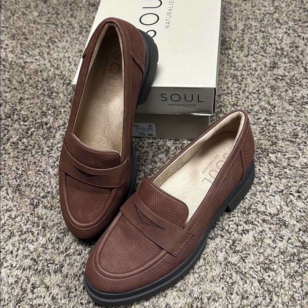 Naturalizer Soul Brown Loafers - Picture 8 of 16